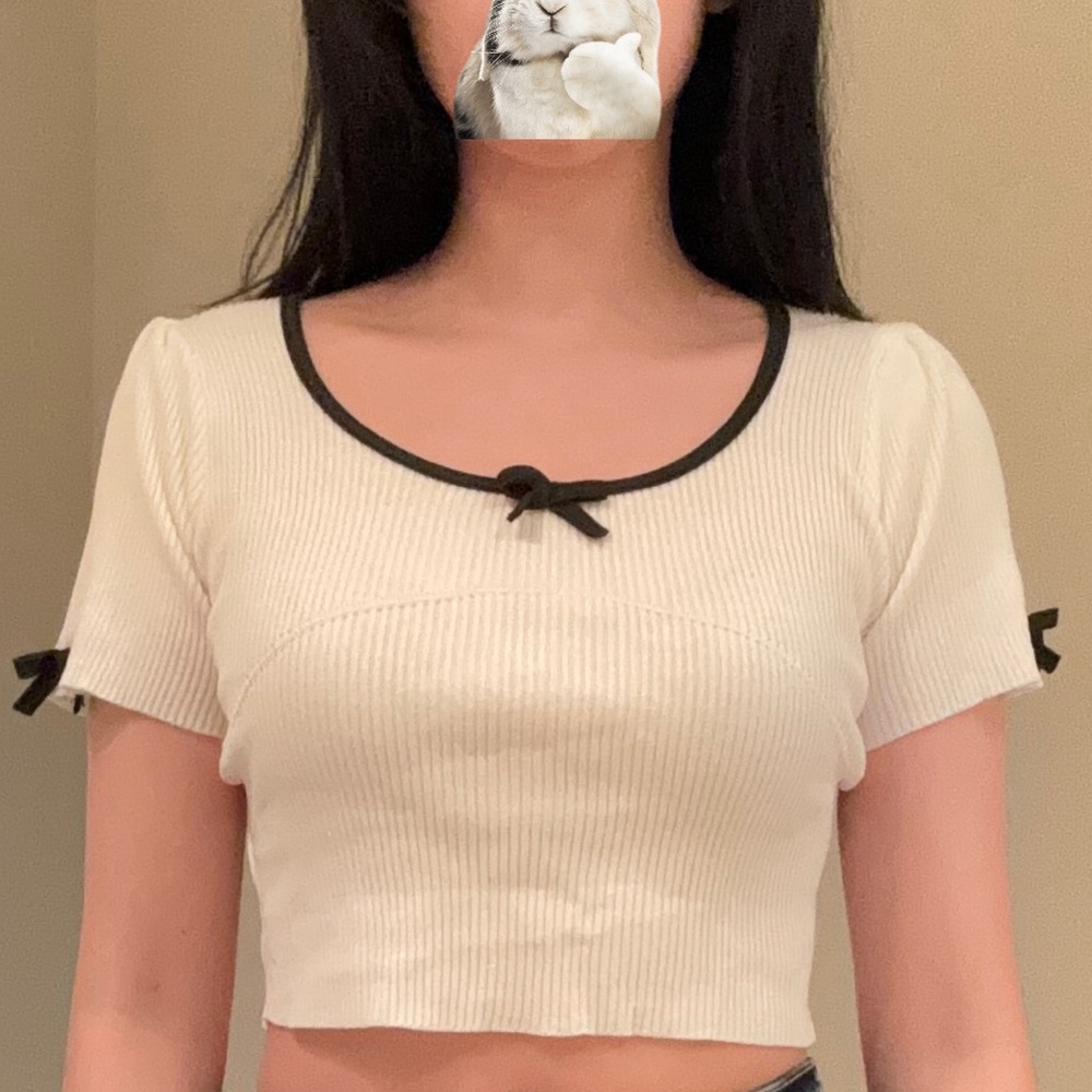 white ribbed crop top with bows